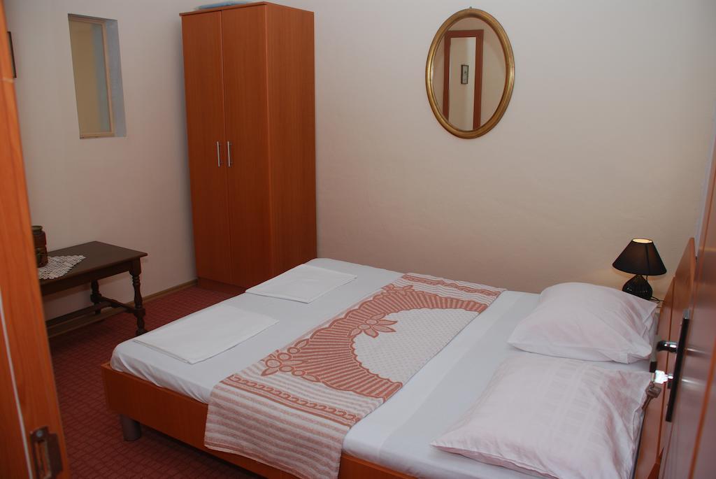 Apartments Ismy 乌尔齐尼 客房 照片